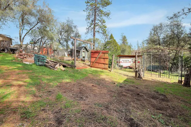 $399,000 | 14872 Vavassuer Way, Brownsville, CA 95919