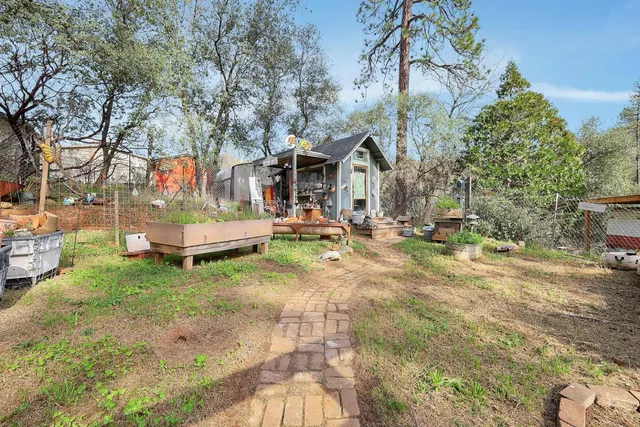 $399,000 | 14872 Vavassuer Way, Brownsville, CA 95919