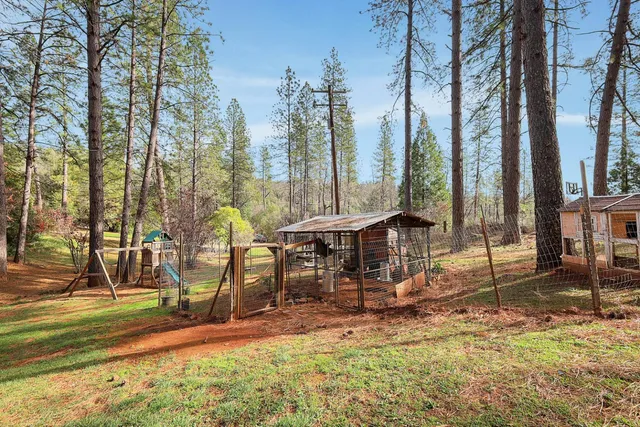 $399,000 | 14872 Vavassuer Way, Brownsville, CA 95919