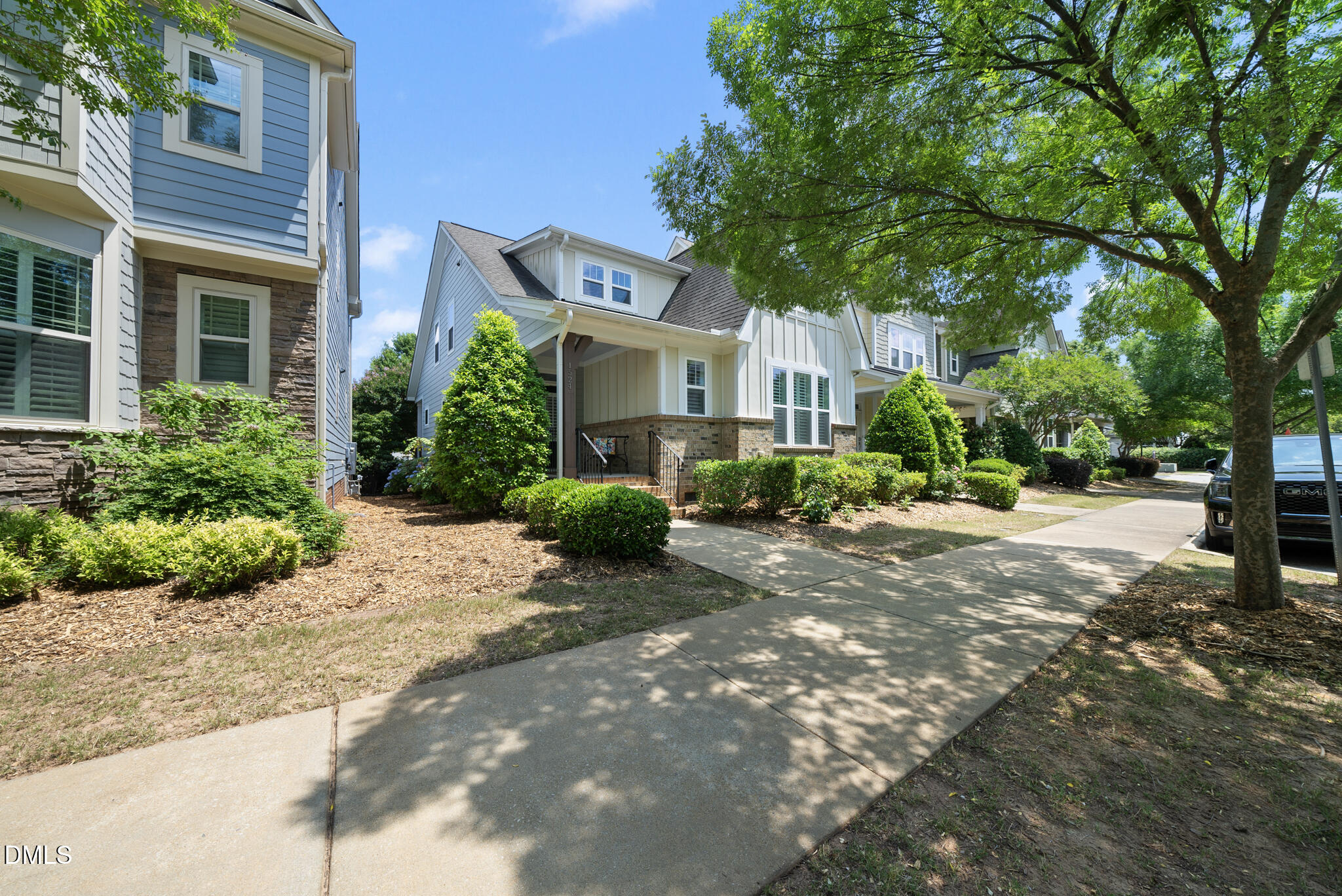 1524 Crafton Way Raleigh, NC 27607 - Photo 3 of 46 DSC03366