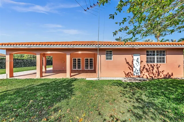 $3,500,000 | 279 Northwest 119th Avenue, Miami, FL 33182