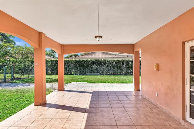 $3,500,000 | 279 Northwest 119th Avenue, Miami, FL 33182
