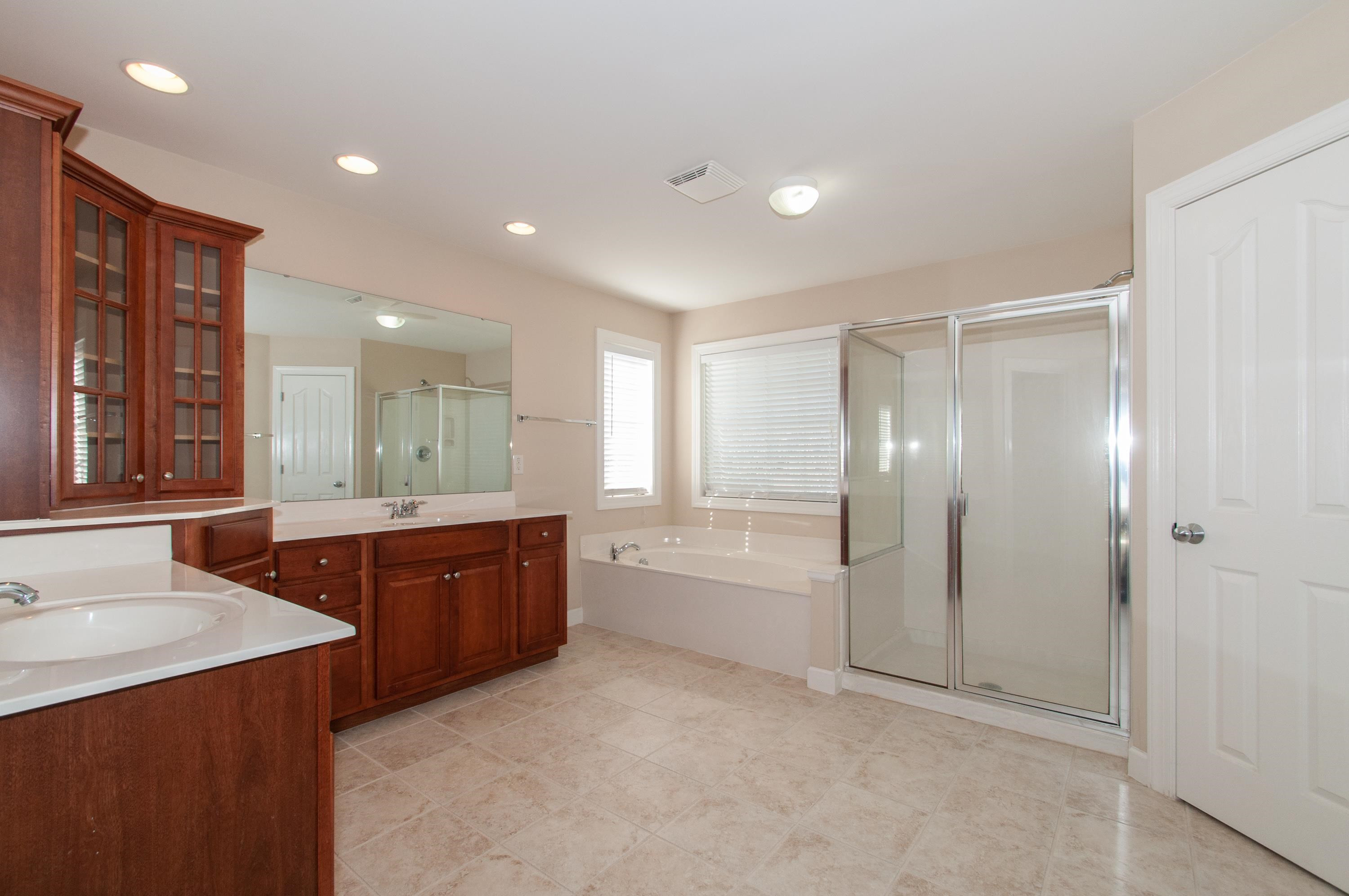 12209 Pawleys Mill Circle Raleigh, NC 27614 - Photo 22 of 41 Master Bath