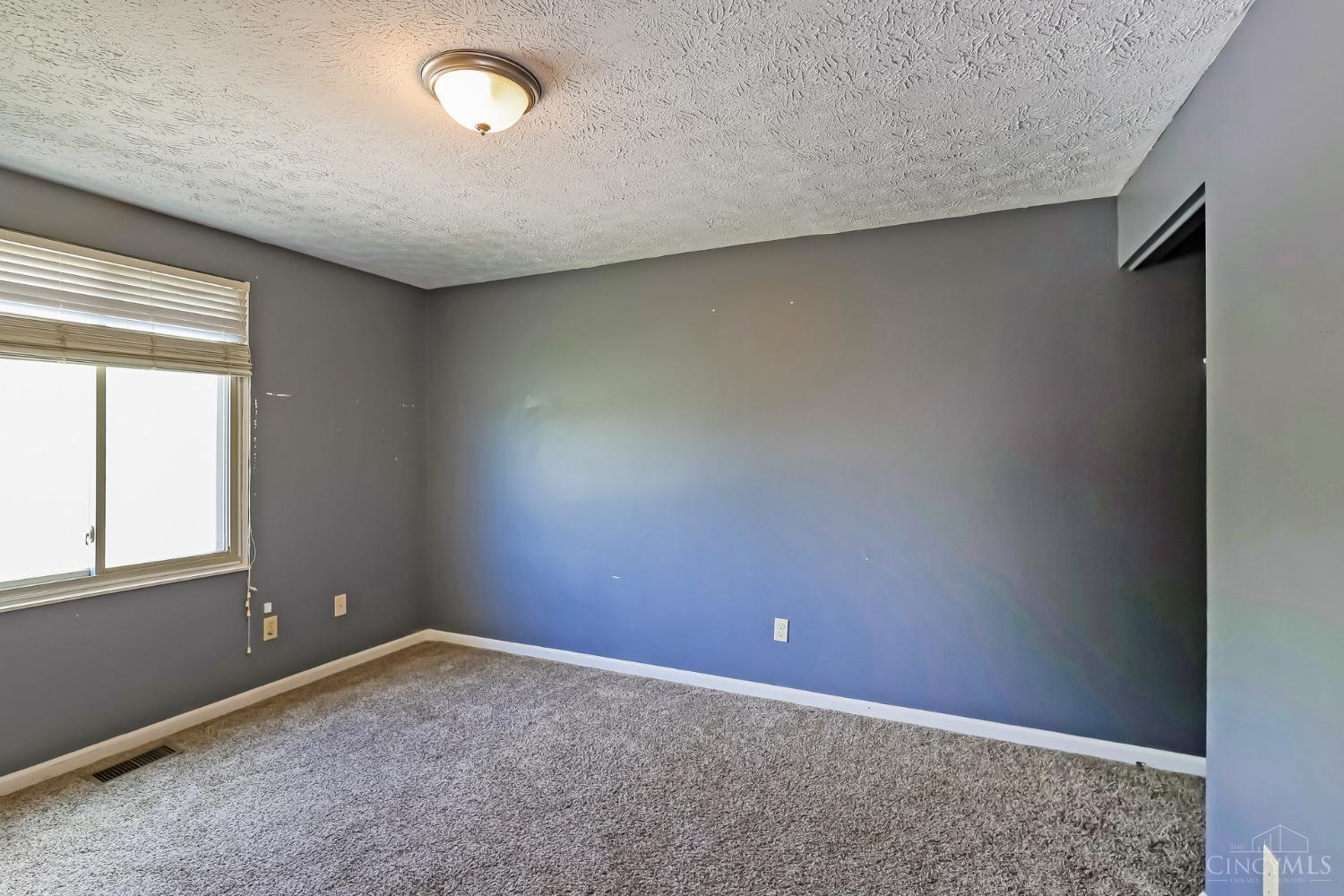 1267 West Kemper Road Forest Park, OH 45240 - Photo 15 of 20
