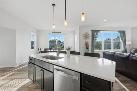 $590,000 | 5326 North Peninsula Way, McFarland, WI 53558