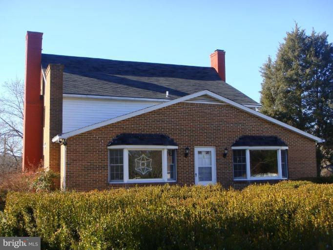 Exterior (Rear)