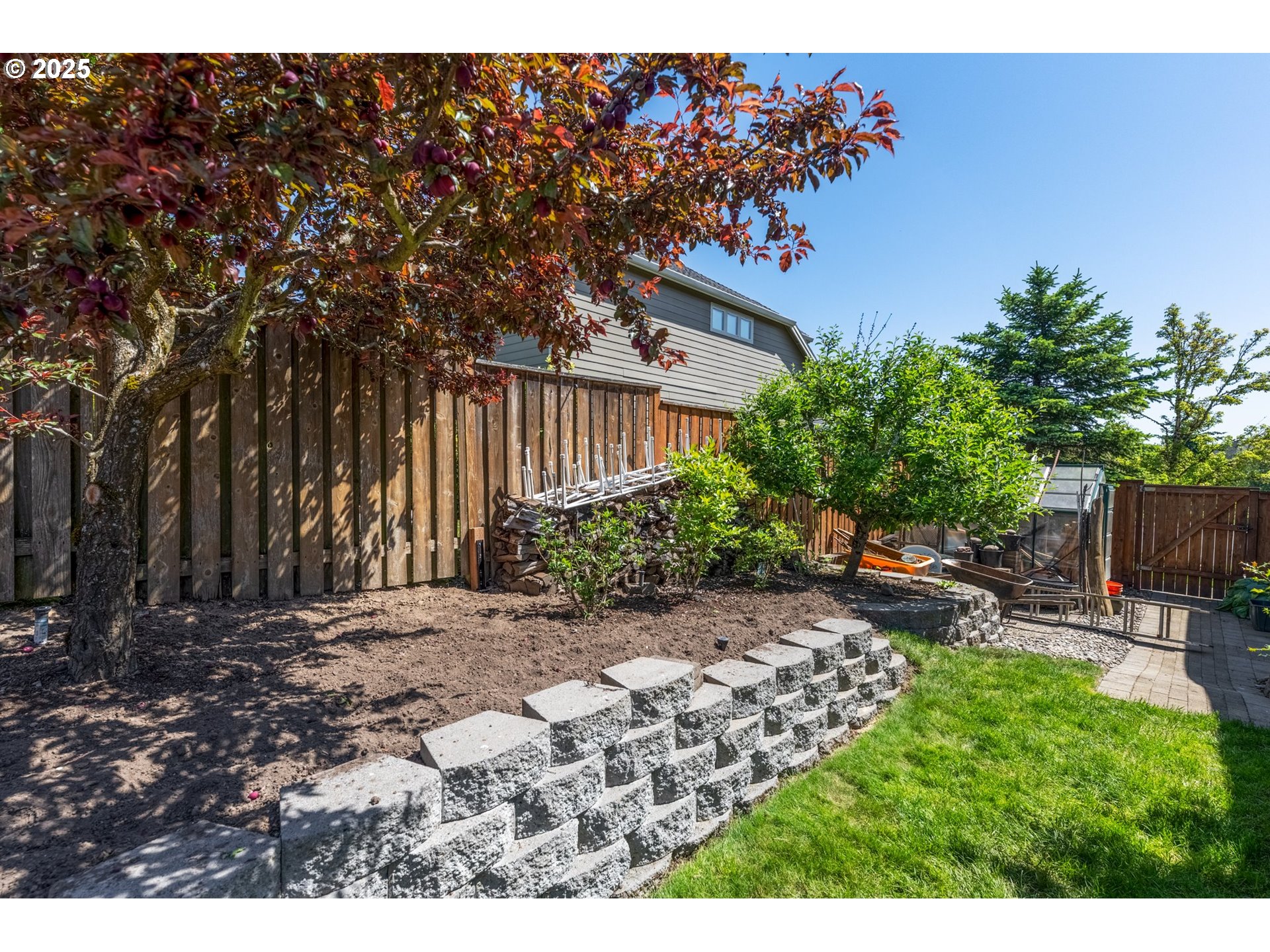 1845 South 15th Court Ridgefield, WA 98642 - Photo 26 of 34 a backyard of a house with lots of green space