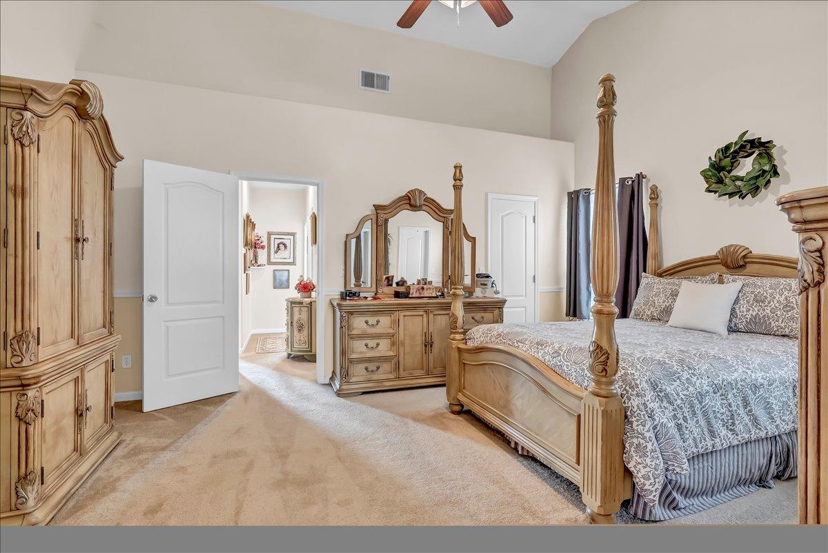 952 Privilege Way Lemoore, CA 93245 - Photo 16 of 23