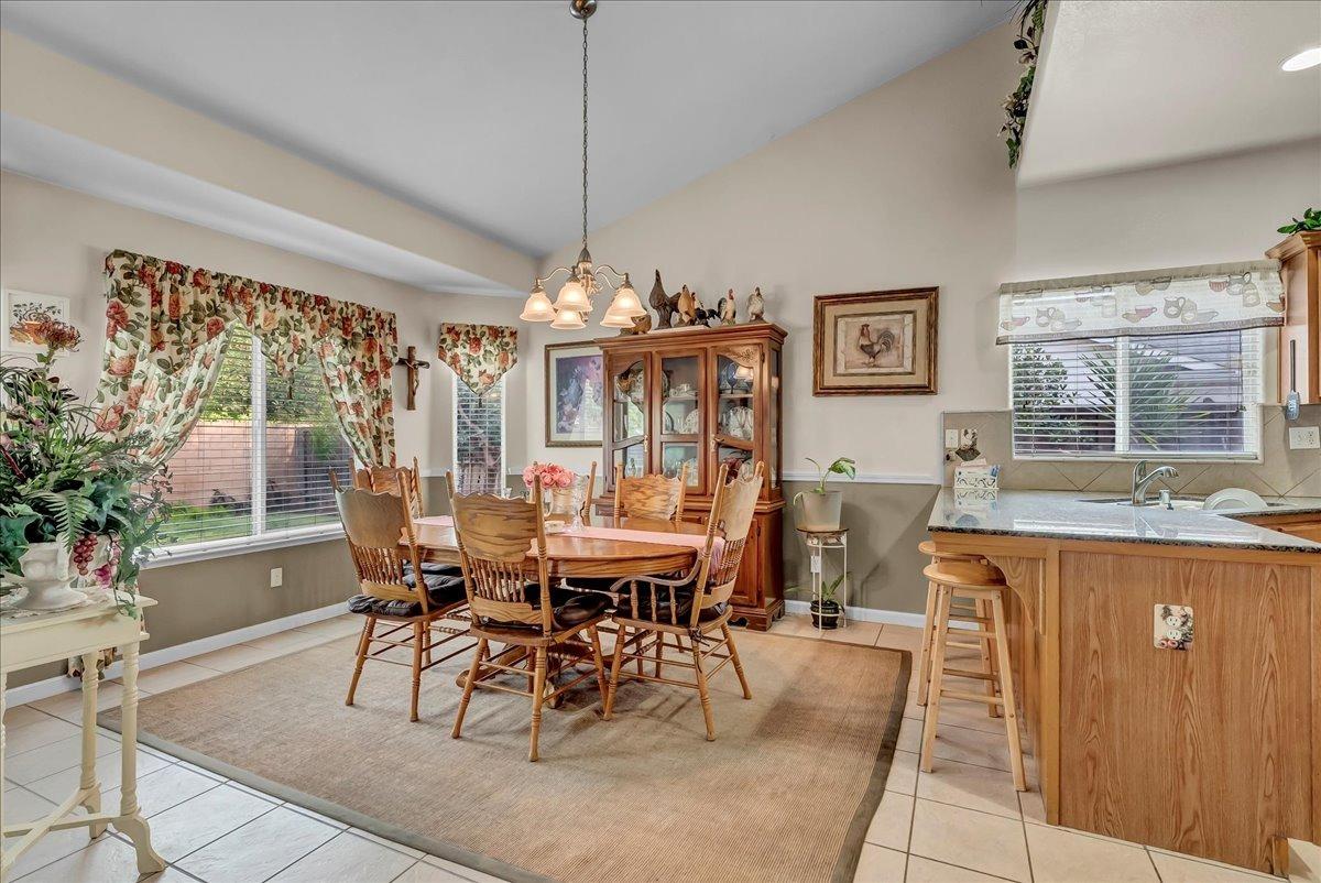 952 Privilege Way Lemoore, CA 93245 - Photo 8 of 23