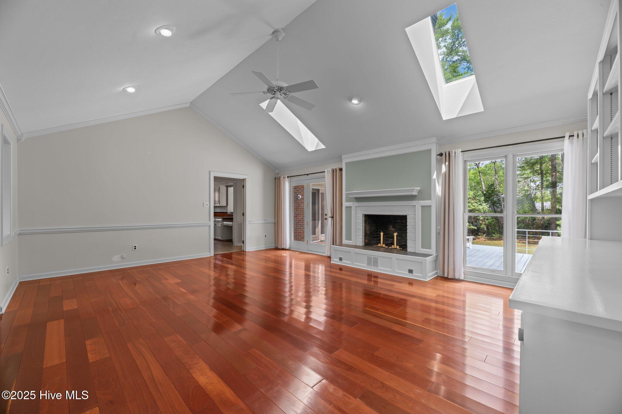 204 Castle Ridge Road New Bern, NC 28562 - Photo 9 of 42 33-web-or-mls-DSC_8857
