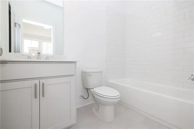 $516,700 | 4247 Millcroft Place, Unit 201, Buford, GA 30518