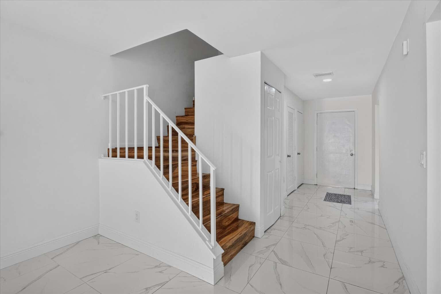 21682 Cypress Road, Unit 11D Boca Raton, FL 33433 - Photo 8 of 23 Levi.7