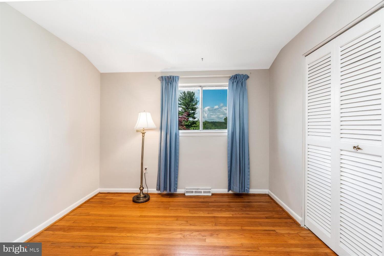 941 Cromwell Bridge Road Baltimore, MD 21286 - Photo 22 of 45 Bedroom #3