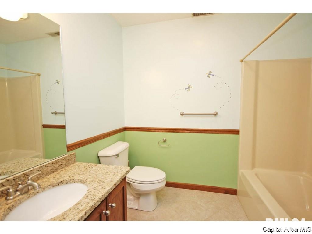 5 Williamsburg Road Sherman, IL 62684 - Photo 17 of 35 Gallery Image 17