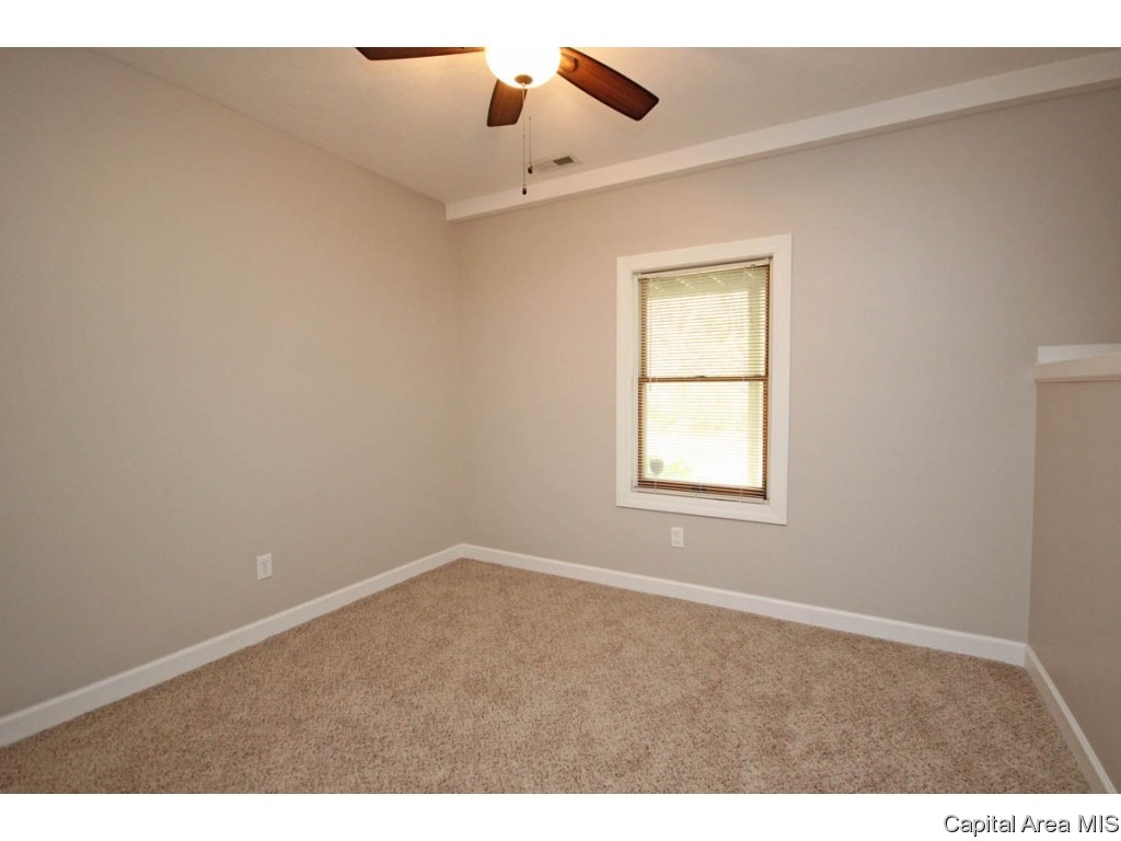 5 Williamsburg Road Sherman, IL 62684 - Photo 30 of 35 Gallery Image 30