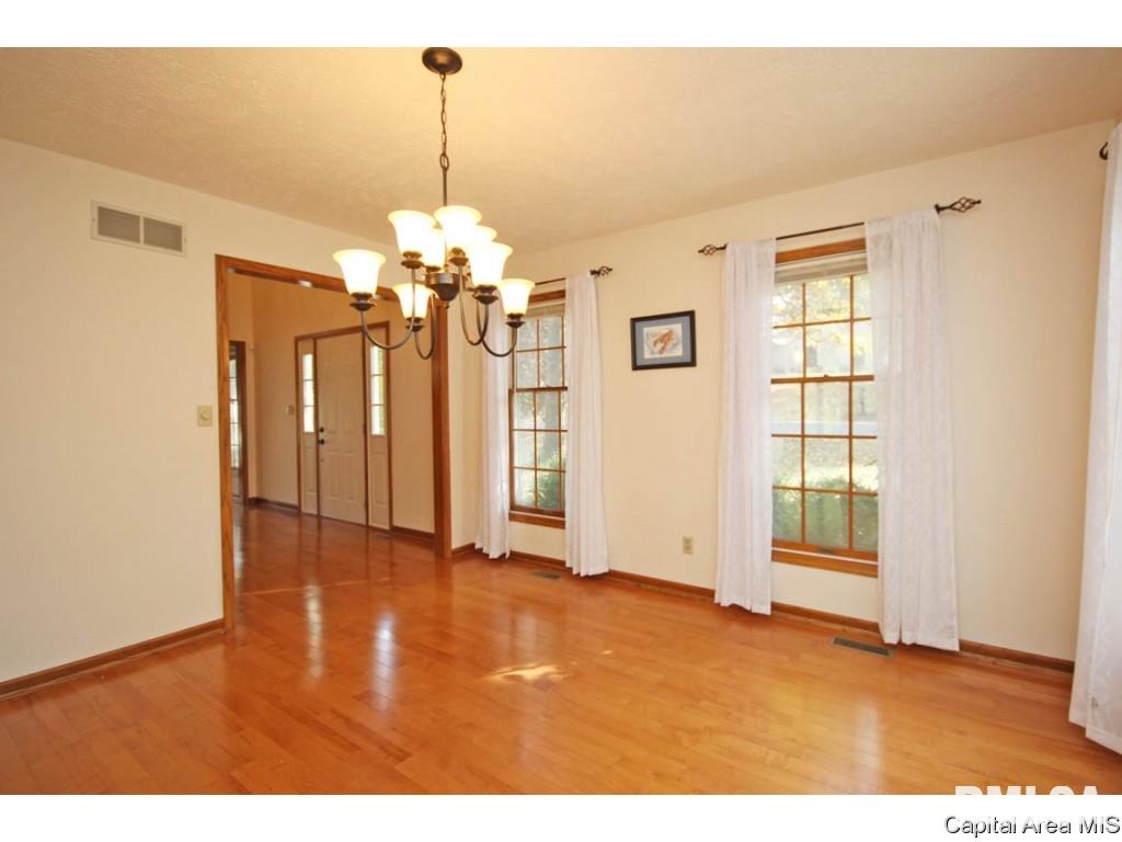 5 Williamsburg Road Sherman, IL 62684 - Photo 5 of 35 Gallery Image 5