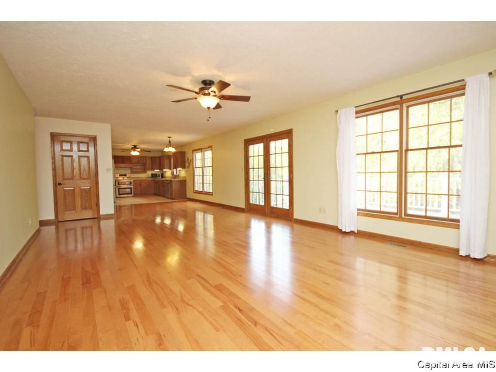 5 Williamsburg Road Sherman, IL 62684 - Photo 7 of 35 Gallery Image 7