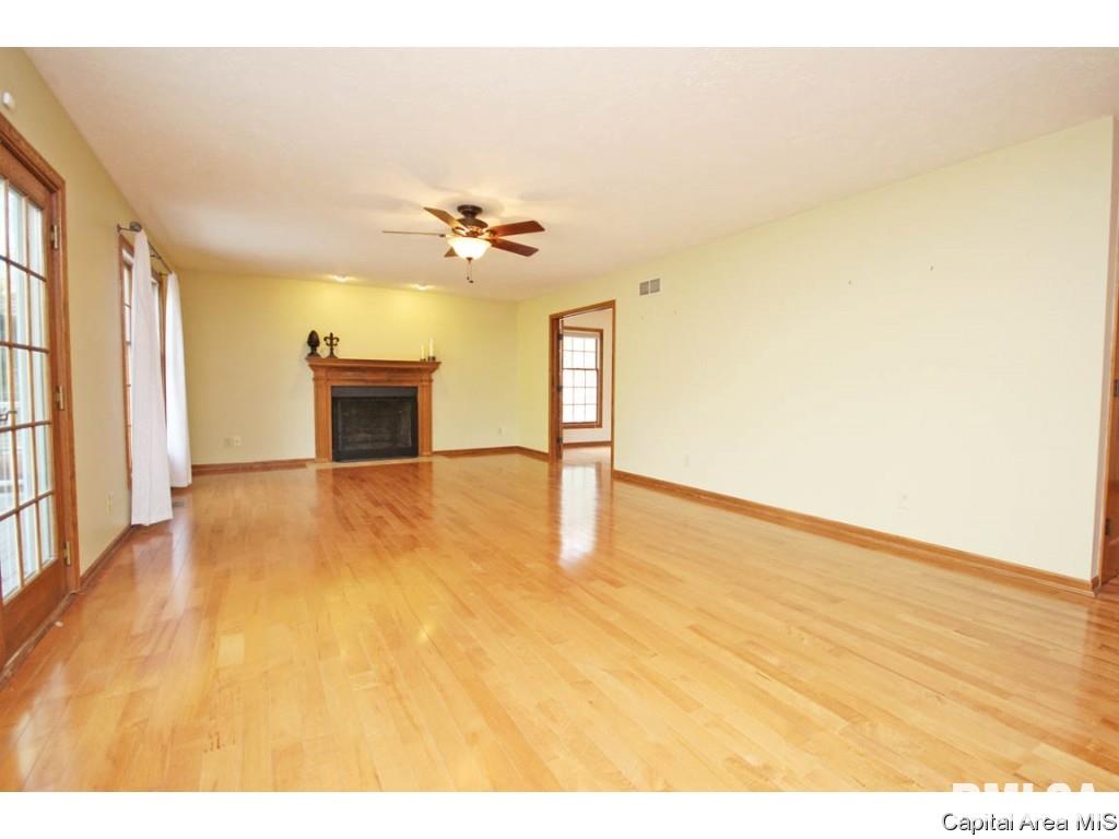 5 Williamsburg Road Sherman, IL 62684 - Photo 8 of 35 Gallery Image 8