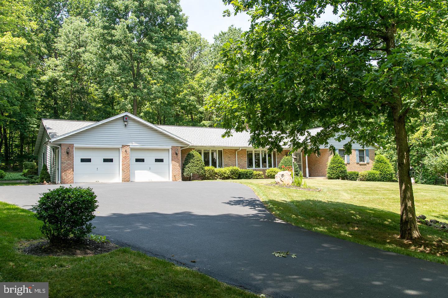 43 Ridgeway Road Birdsboro, PA 19508 - Photo 2 of 32 Gallery Image 2