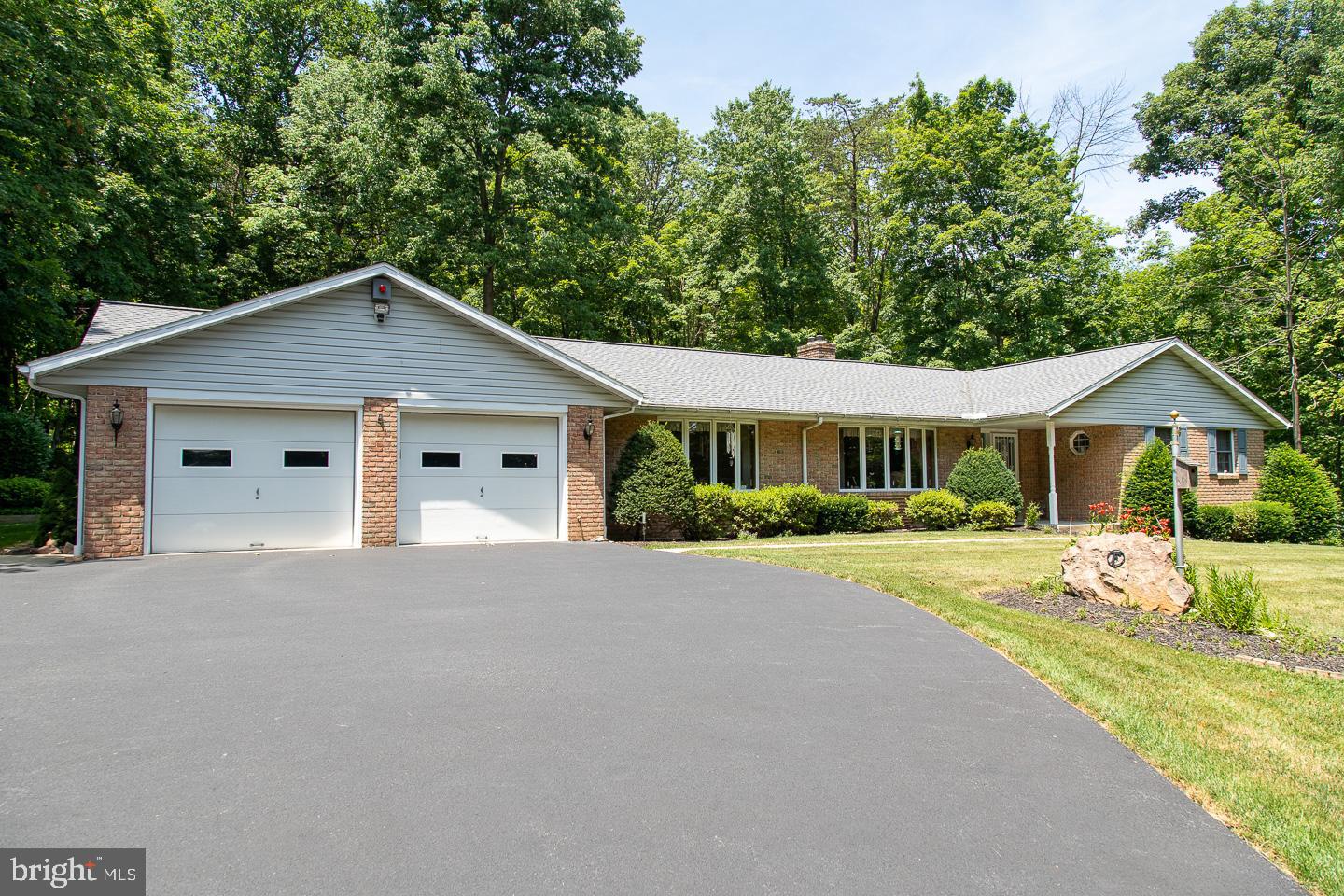 43 Ridgeway Road Birdsboro, PA 19508 - Photo 3 of 32 Gallery Image 3