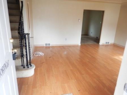 10144 Pearl Road Pittsburgh, PA 15235 - Photo 3 of 18 Gallery Image 3