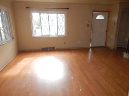 10144 Pearl Road Pittsburgh, PA 15235 - Photo 5 of 18 Gallery Image 5