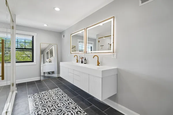 $1,895,000 | 20 Elizabeth Street, Jersey City, NJ 07306