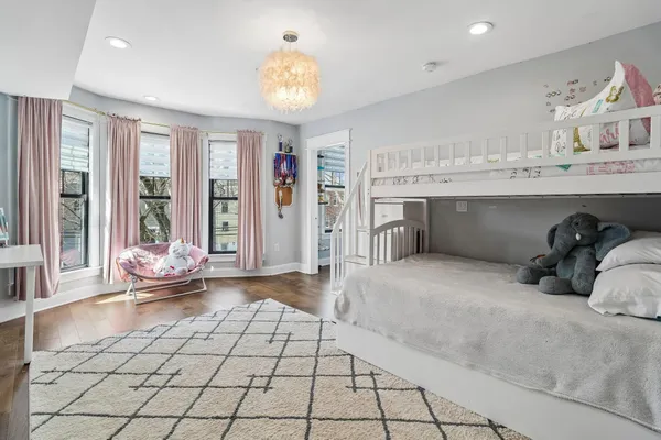 $1,895,000 | 20 Elizabeth Street, Jersey City, NJ 07306