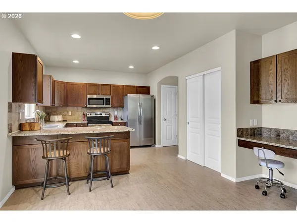 $497,500 | 654 North Garden Way, Eugene, OR 97401