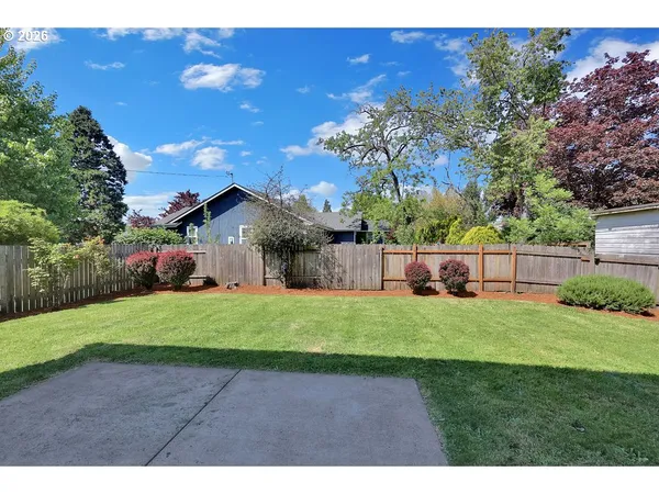 $497,500 | 654 North Garden Way, Eugene, OR 97401