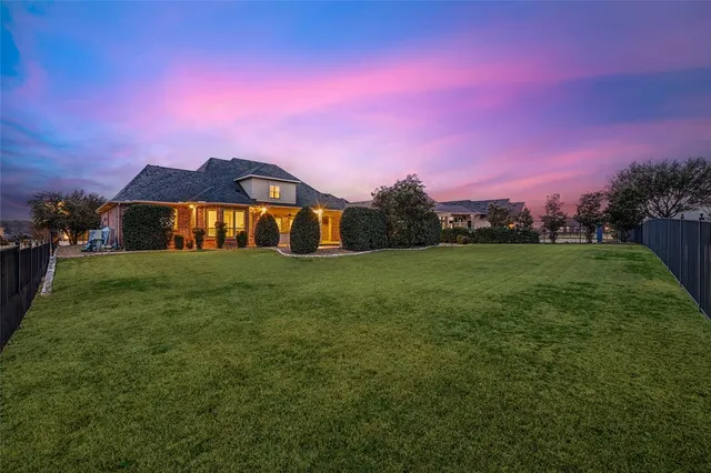 $999,999 | 3316 Fairway Drive, Denton, TX 76226