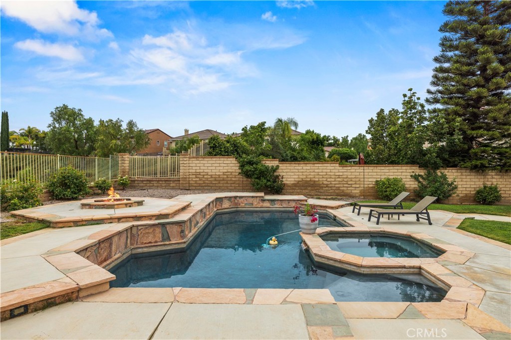 22915 Raintree Lane Saugus, CA 91390 - Photo 67 of 70