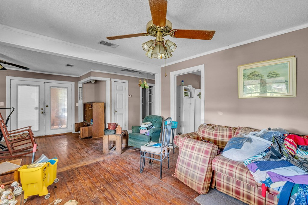 805 Howe Street McComb, MS 39648 - Photo 3 of 23 Photo 3
