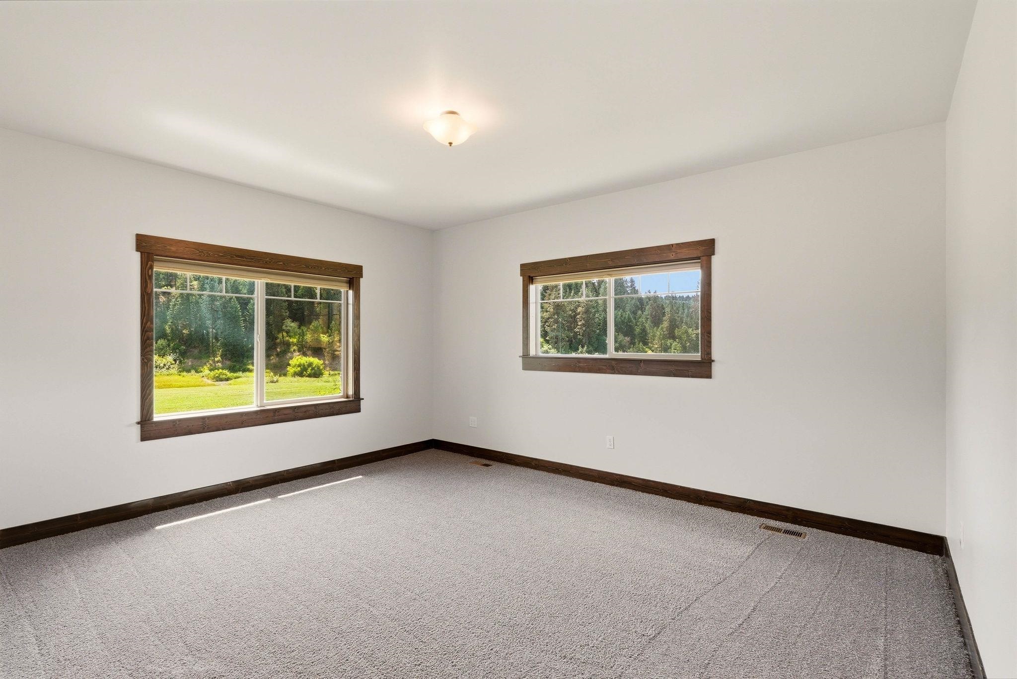 10638 South Hangman Valley Road Spokane, WA 99224 - Photo 32 of 49