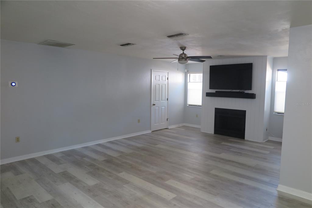 8215 Southwest 47th Road Gainesville, FL 32608 - Photo 14 of 36