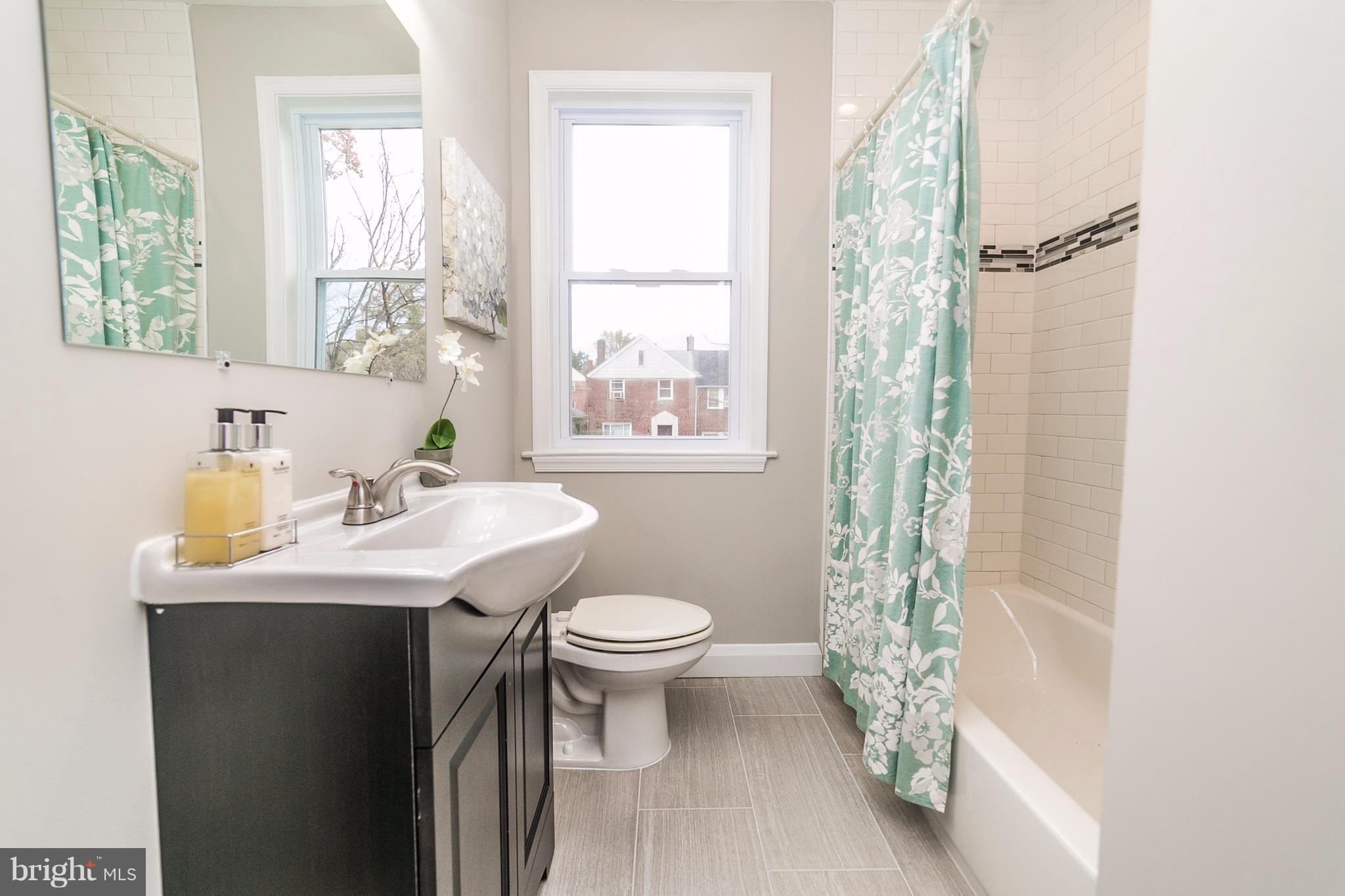 1611 Shadyside Road Baltimore, MD 21218 - Photo 21 of 30 Bath
