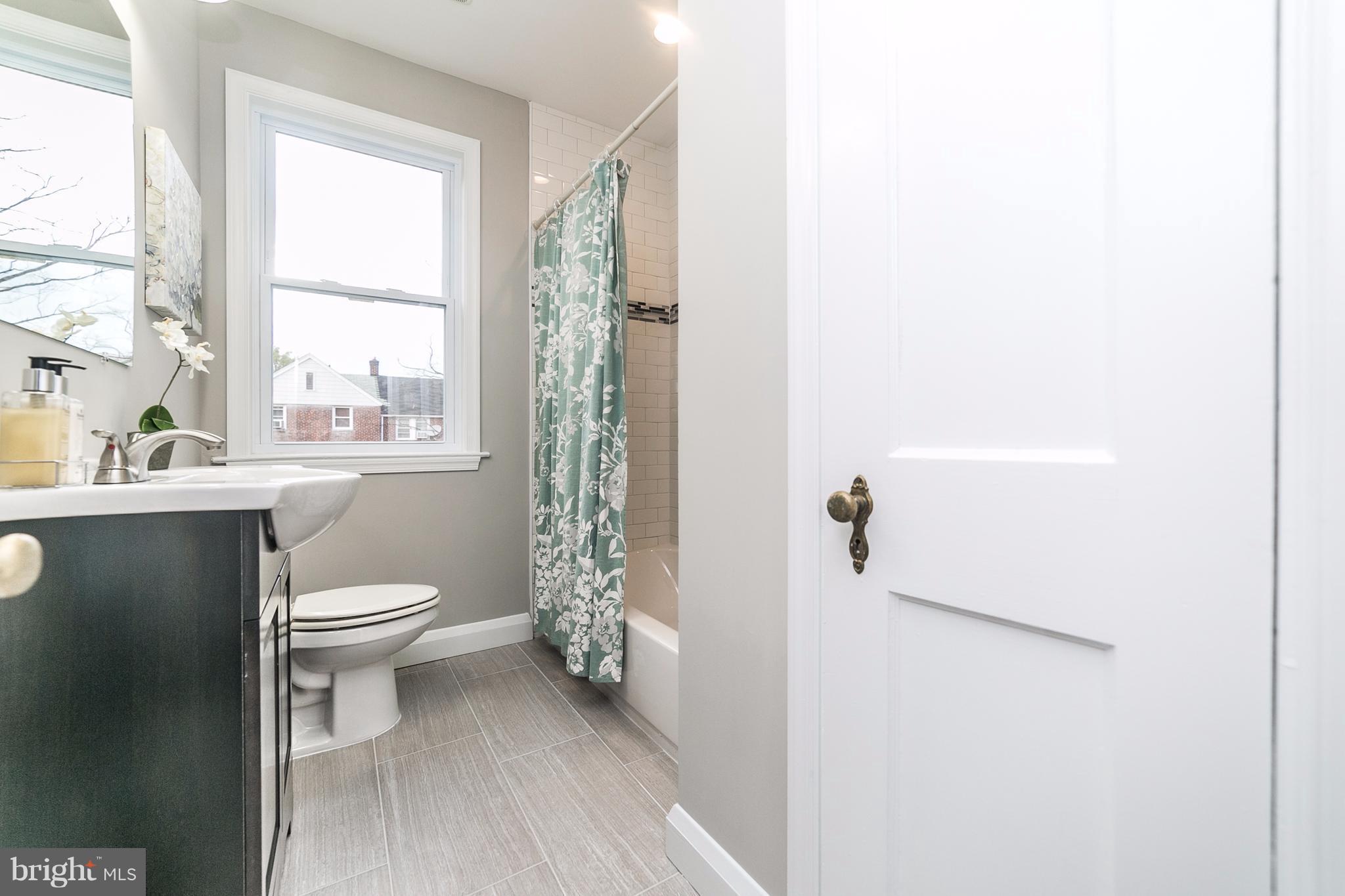 1611 Shadyside Road Baltimore, MD 21218 - Photo 23 of 30 Bath (Master)