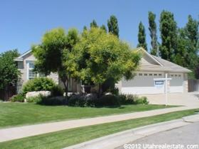 182 South 1950th Street East Layton, UT 84040 - Photo 1 of 1