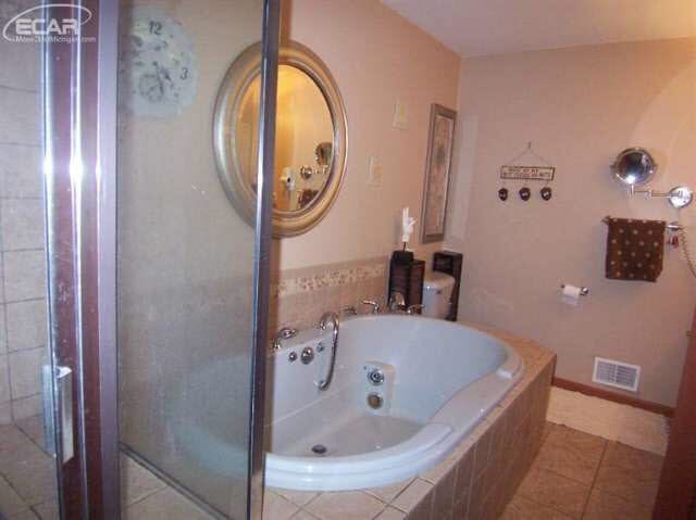 14252 North Bray Road Clio, MI 48420 - Photo 15 of 21 20447568-14.JPG