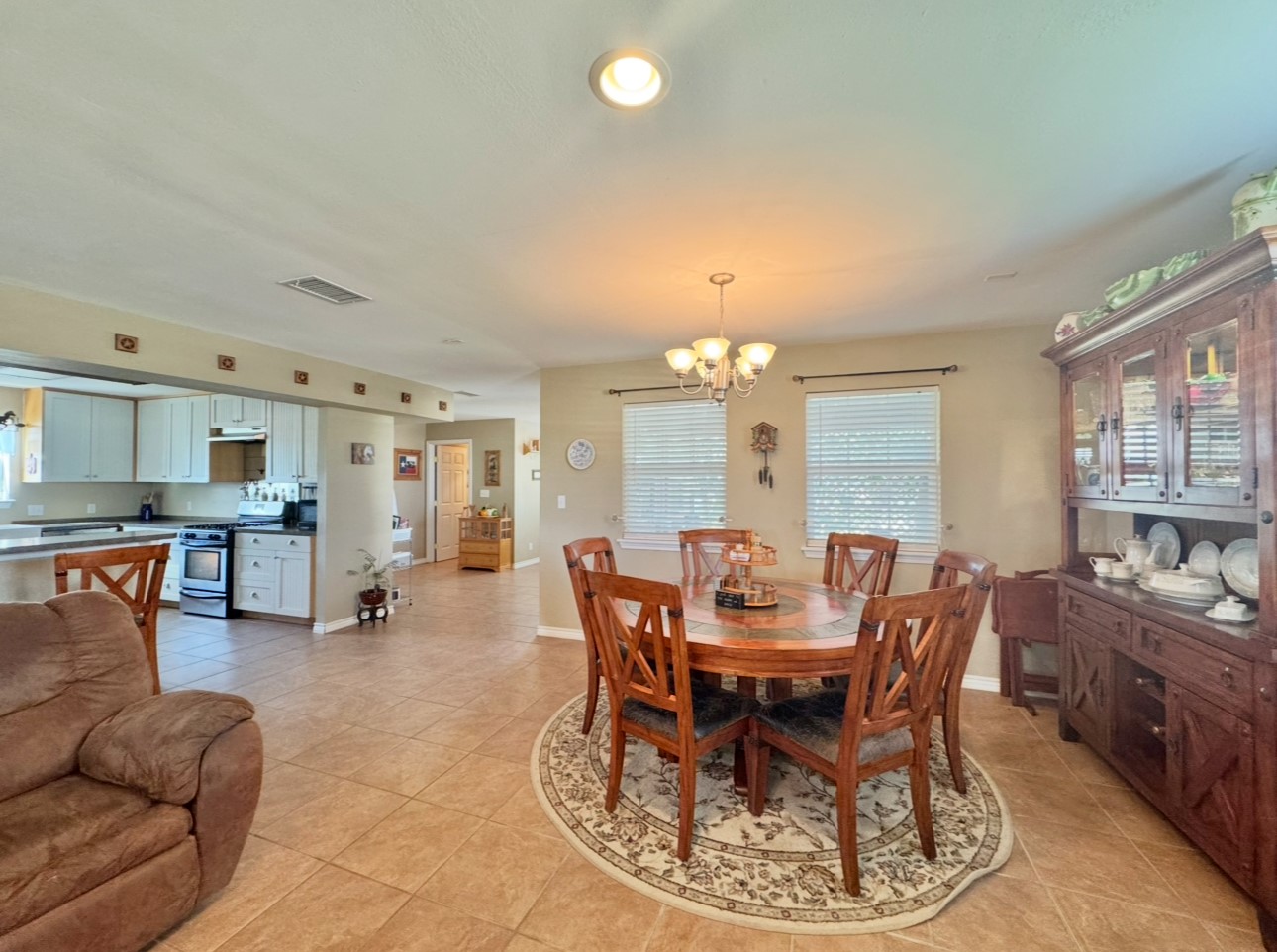 2334 County Road 464 Elgin, TX 78621 - Photo 13 of 39 a view of a dining room with furniture