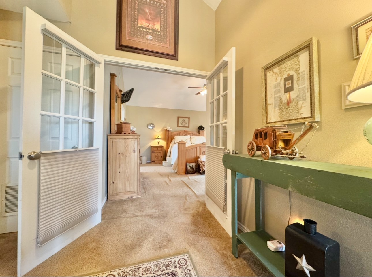2334 County Road 464 Elgin, TX 78621 - Photo 21 of 39 a living room with furniture