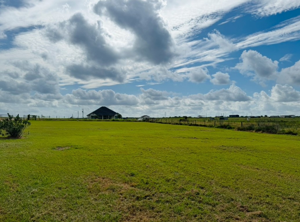 2334 County Road 464 Elgin, TX 78621 - Photo 32 of 39 a view of an ocean from a yard