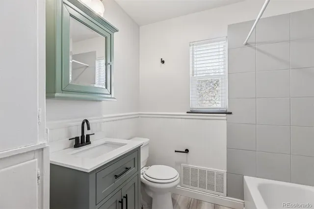 $5,000 | 3305 Olive Street, Denver, CO 80207