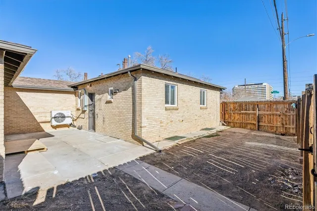 $5,000 | 3305 Olive Street, Denver, CO 80207