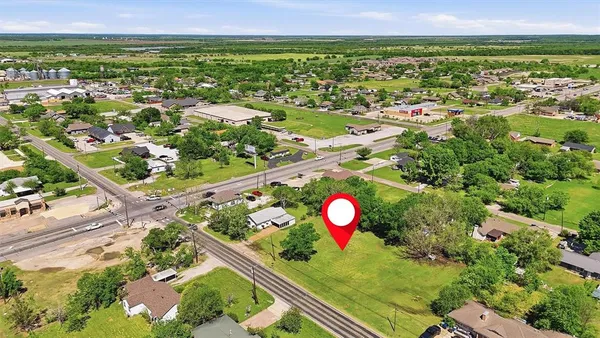 $175,000 | 104 East Main Street, Gunter, TX 75058