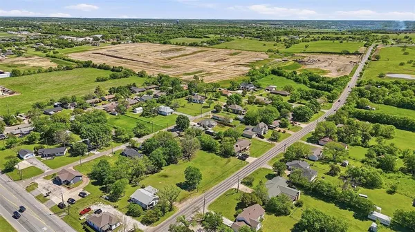 $175,000 | 104 East Main Street, Gunter, TX 75058