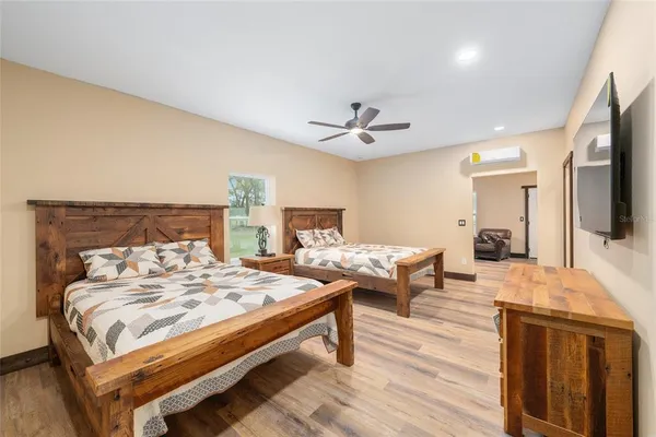 $1,300,000 | 13869 South Highway 475, Summerfield, FL 34491