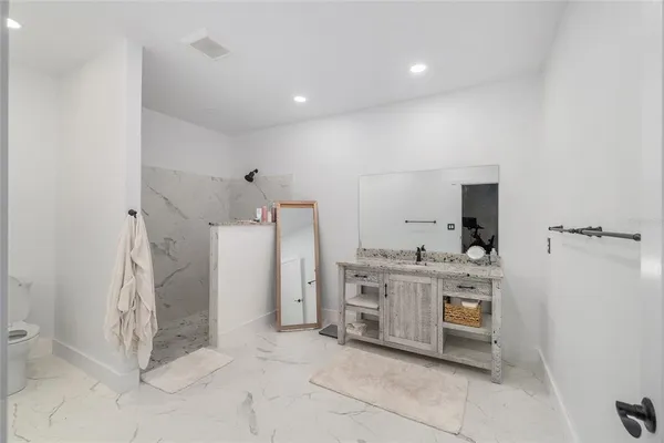 $1,300,000 | 13869 South Highway 475, Summerfield, FL 34491