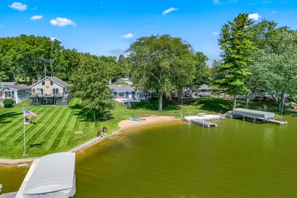 $559,900 | 181 Dons Drive, Quincy, MI 49082