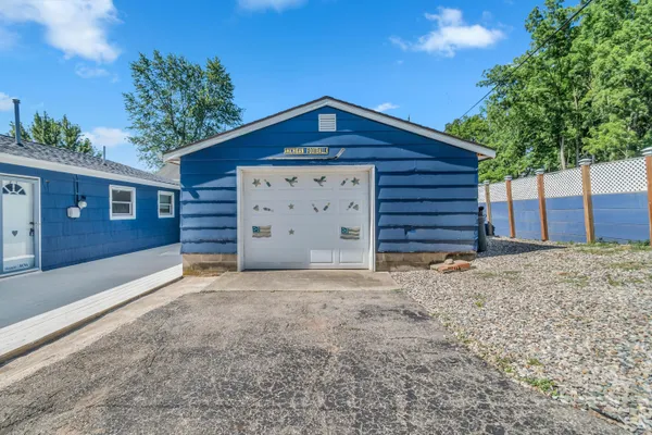 $559,900 | 181 Dons Drive, Quincy, MI 49082